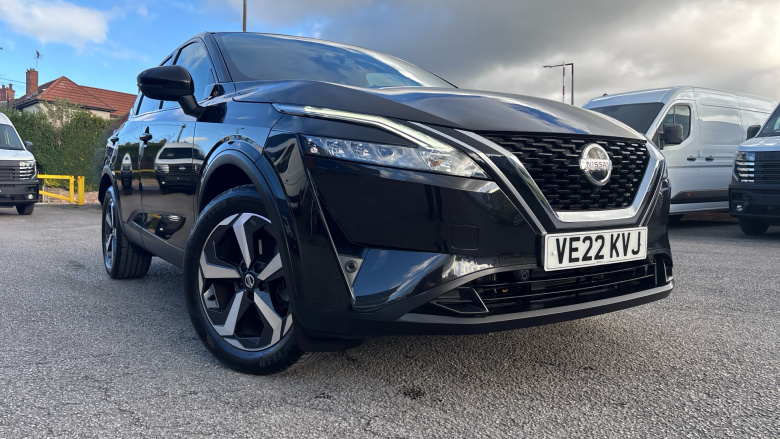 Nissan Qashqai 1.3 DiG-T MH N-Connecta 5dr Petrol Hatchback